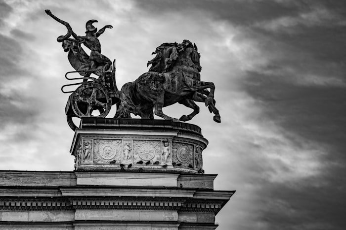 Horse & Chariot